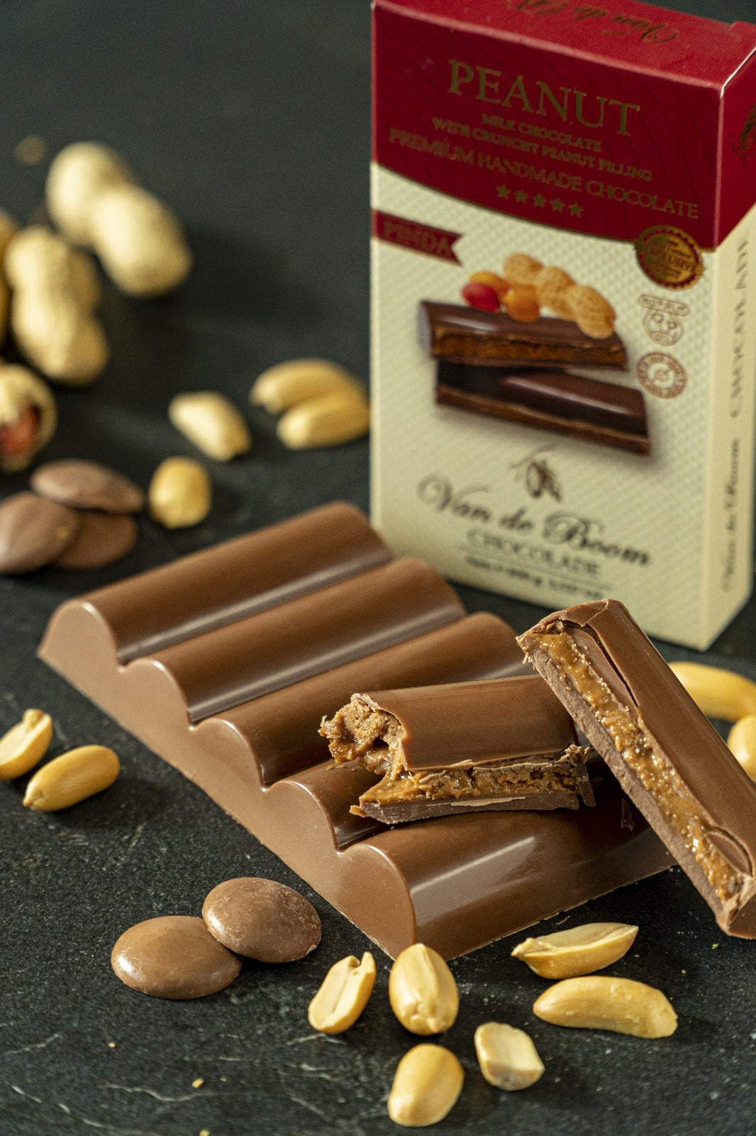 Peanut Milk Chocolate with Crunchy Filling – Premium Handmade (100gr)